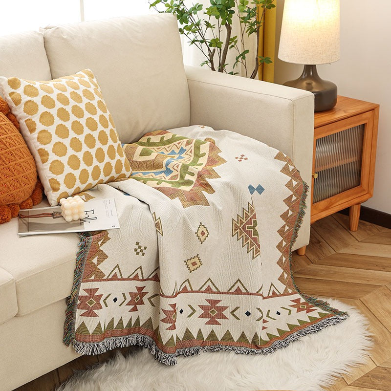 Vintage geometric pattern boho throw blanket, view 4 - MRSLM