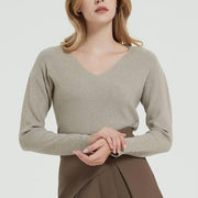Slim-fit knitted V-neck sweater - MRSLM