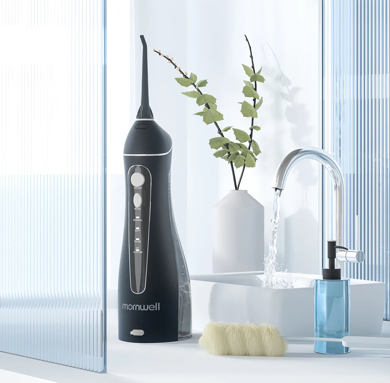 rechargeable portable water flosser, view 4 - MRSLM