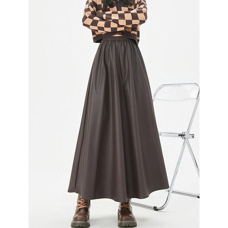 A-line faux leather maxi skirt, view 6 - MRSLM