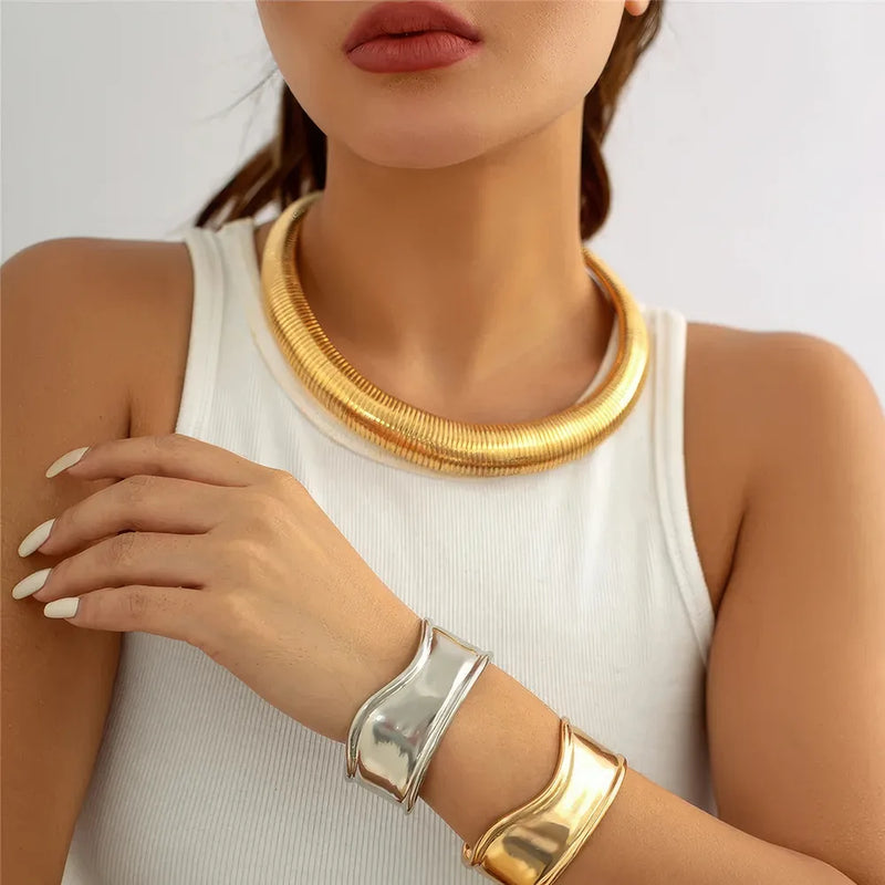spiral chunky choker necklace, view 7 - MRSLM