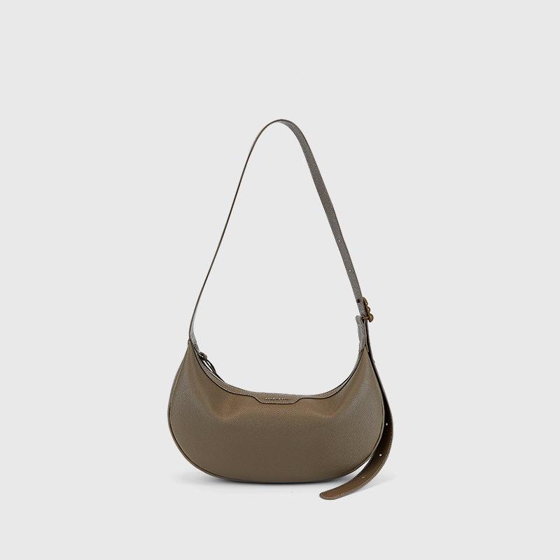 Leather baguette shoulder bag, view 6 - MRSLM
