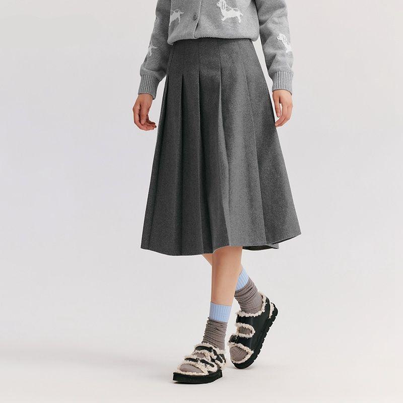 Women's pleated skirt - MRSLM