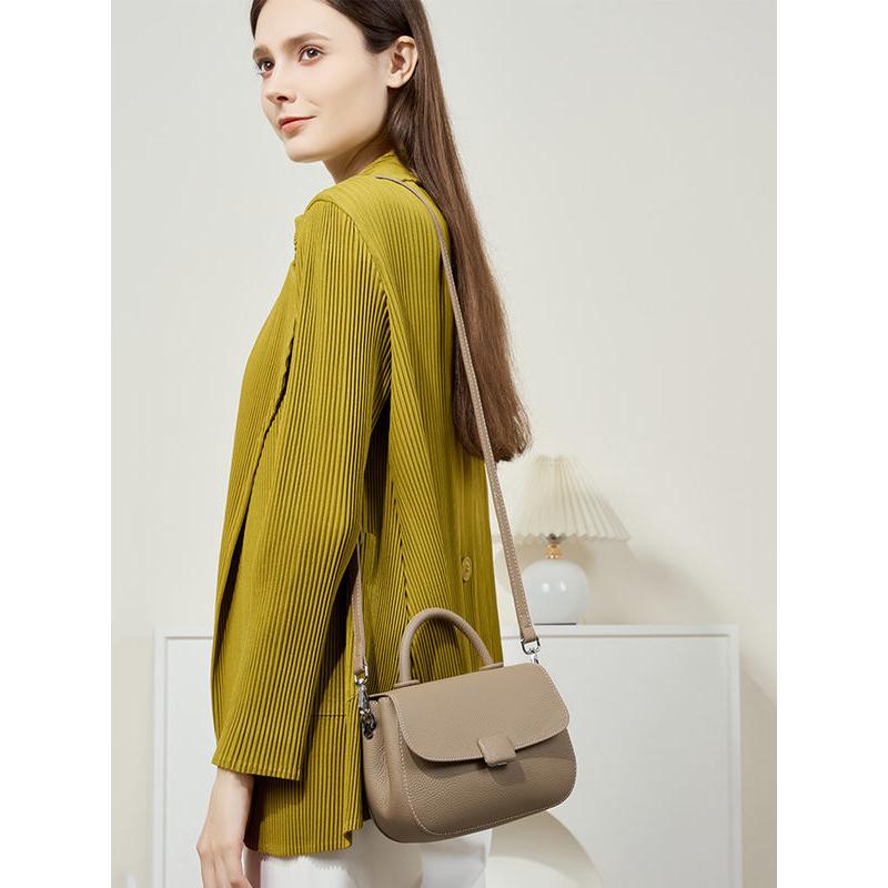 leather crossbody saddle bag, view 8 - MRSLM