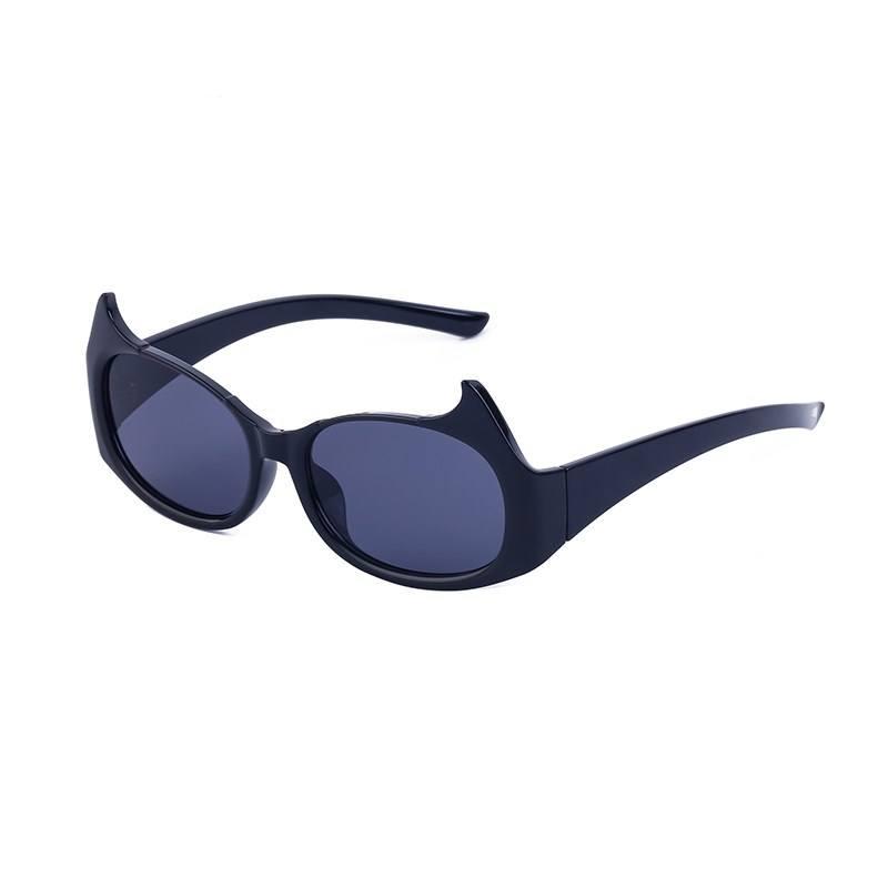 oversized cat eye sunglasses, view 3 - MRSLM