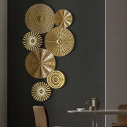 Round gold metal wall hanging, view 14 - MRSLM