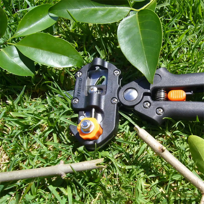 professional grafting pruner and branch cutter set, view 2 - MRSLM