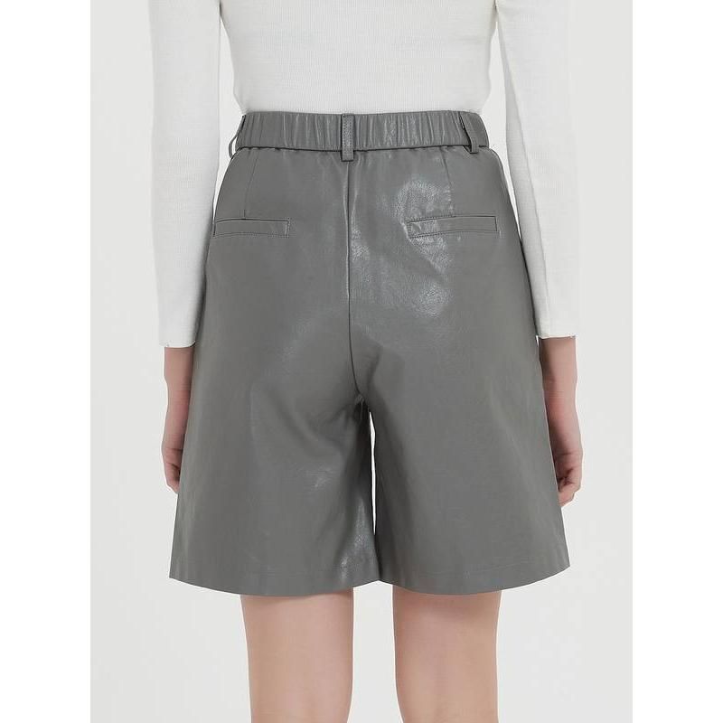 knee-length PU leather shorts, view 7 - MRSLM