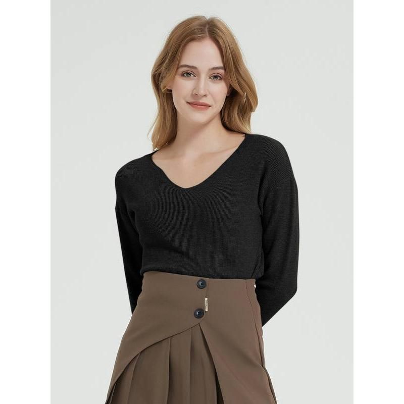 Slim-fit knitted V-neck sweater, view 9 - MRSLM