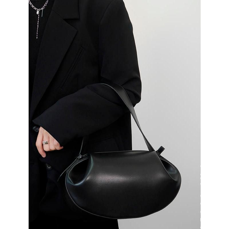 Round vegan leather handbag, view 9 - MRSLM