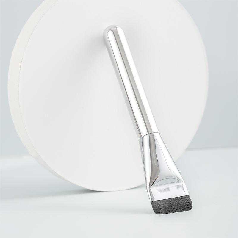 dense foundation brush - MRSLM