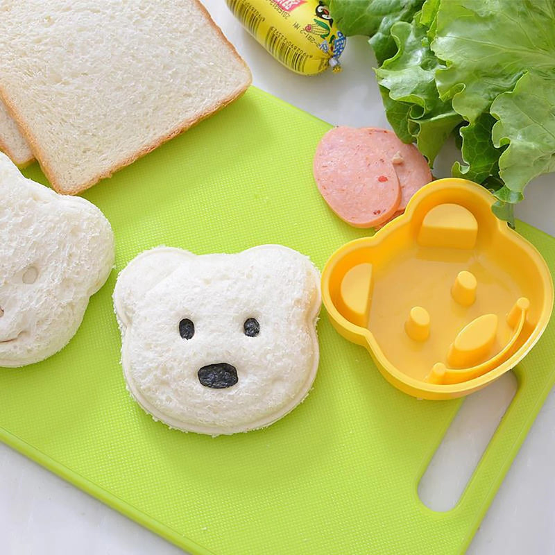 bear-shaped sandwich cutter, view 3 - MRSLM