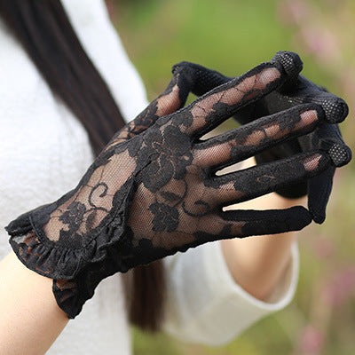 Lace sunscreen gloves, view 2 - MRSLM