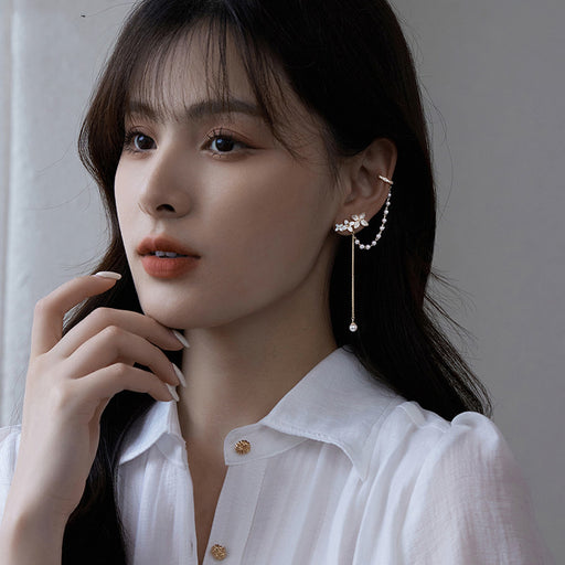 gold flower ear clip - MRSLM