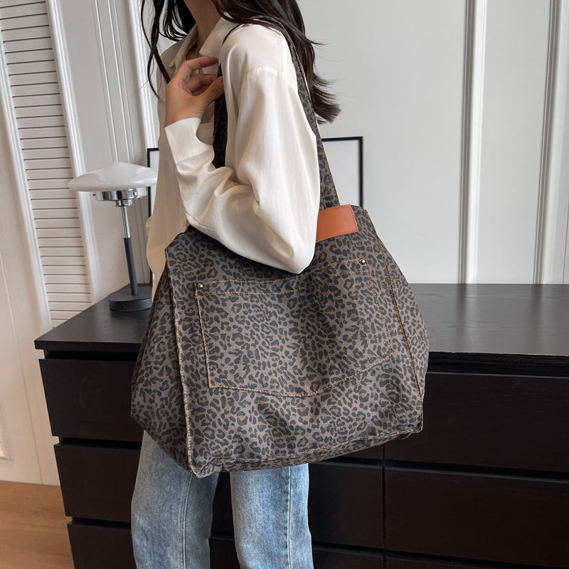 leopard print canvas shoulder bag, view 10 - MRSLM