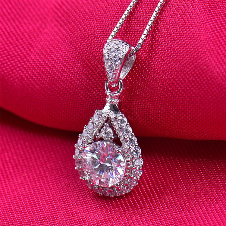 Women's Fashion Sterling Silver Moissanite Diamond Pendant Necklace