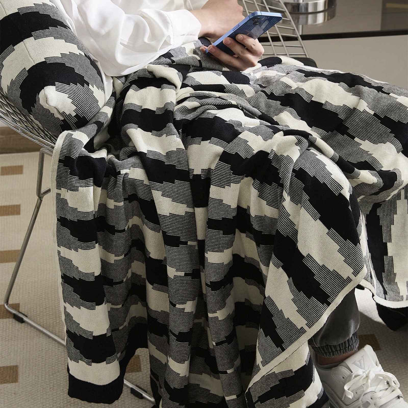 pixel style plaid cotton throw blanket, view 5 - MRSLM