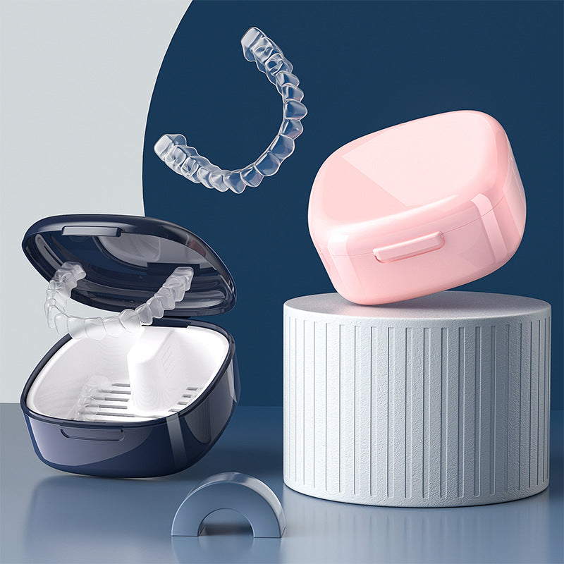 portable denture storage box, view 8 - MRSLM