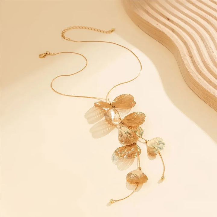 Kpop Flower Petal Pendant Choker Necklace for Women