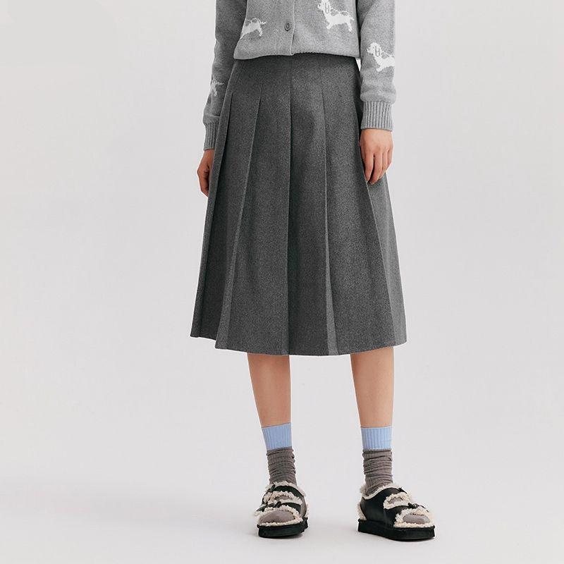Women's pleated skirt, view 3 - MRSLM