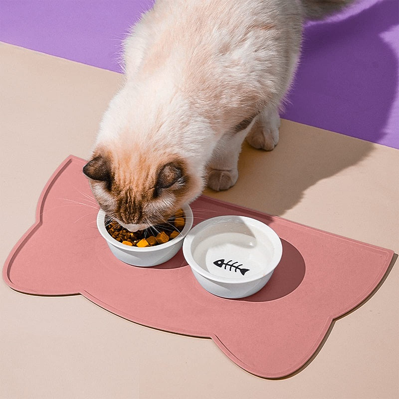 silicone pet feeding mat, view 2 - MRSLM