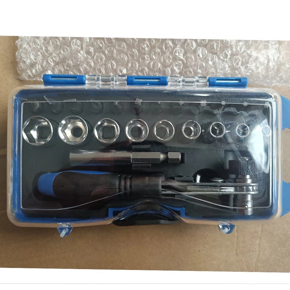 23-Piece Ratchet Wrench and Screwdriver Set