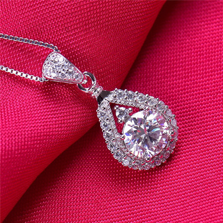 Women's Fashion Sterling Silver Moissanite Diamond Pendant Necklace