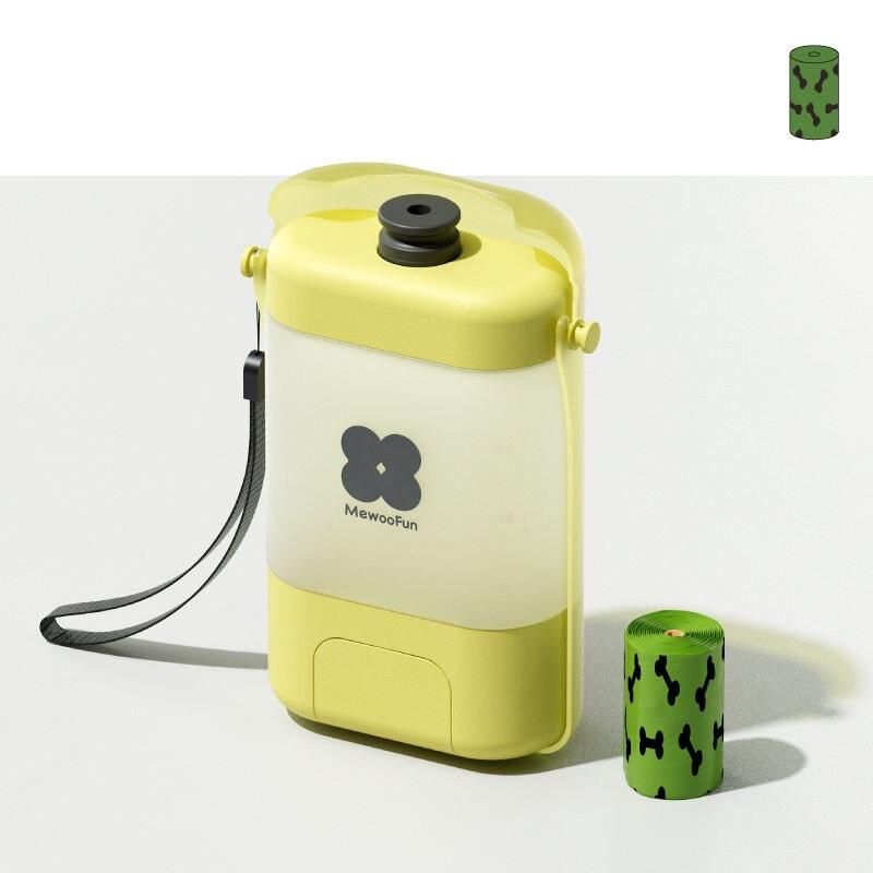 Pet water bottle and feeder, view 6 - MRSLM