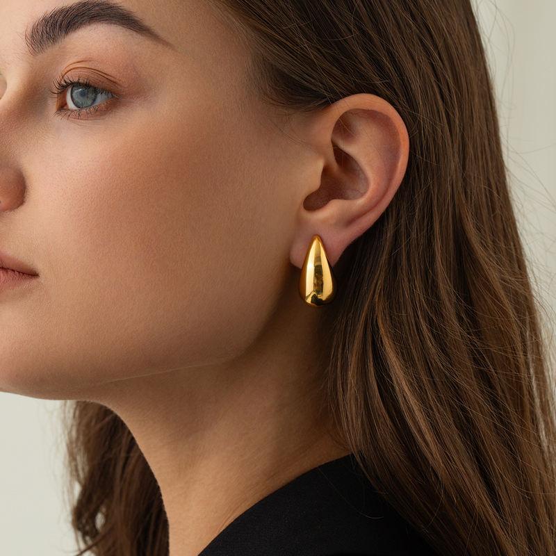 gold plated water drop stud earrings - MRSLM