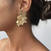 flower petal stud earrings, view 10 - MRSLM