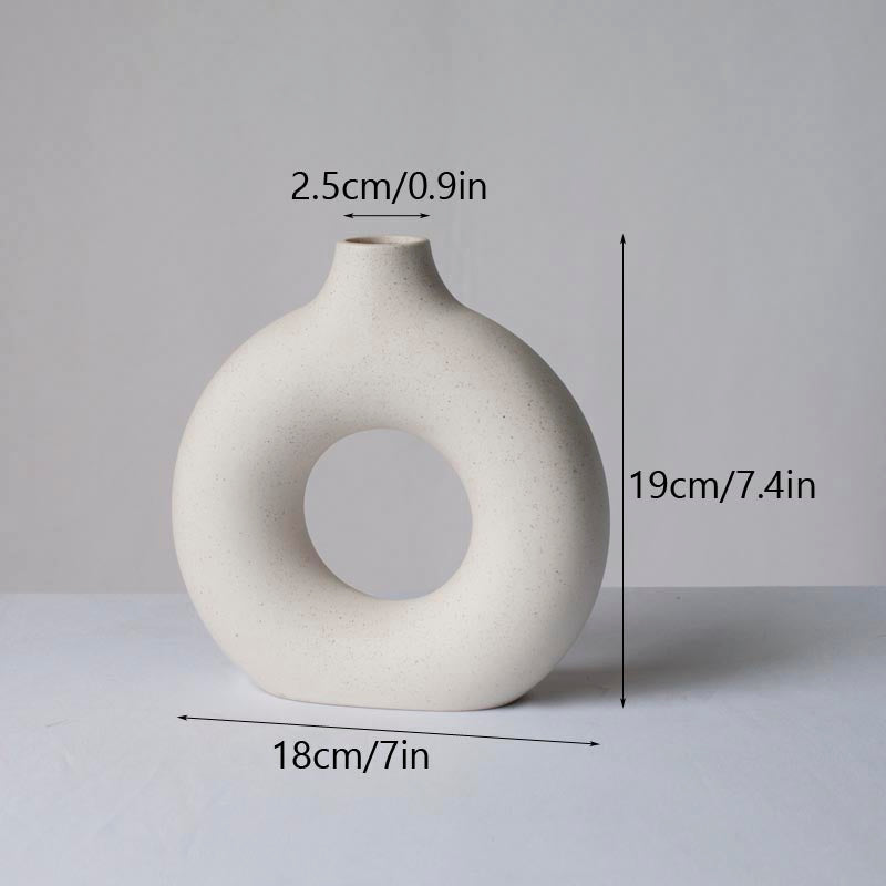 minimalist circular ceramic vase, view 4 - MRSLM