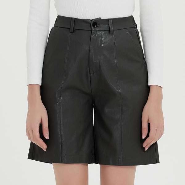 knee-length PU leather shorts, view 3 - MRSLM