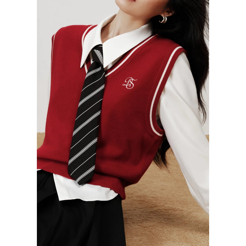retro embroidered knitted vest, view 7 - MRSLM