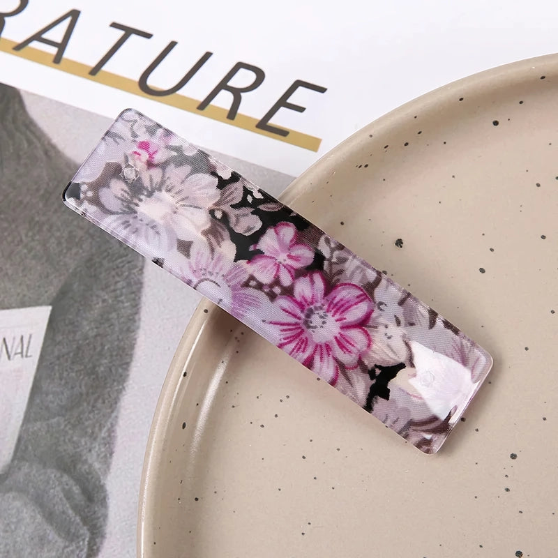 acrylic floral hair claw clip, view 3 - MRSLM