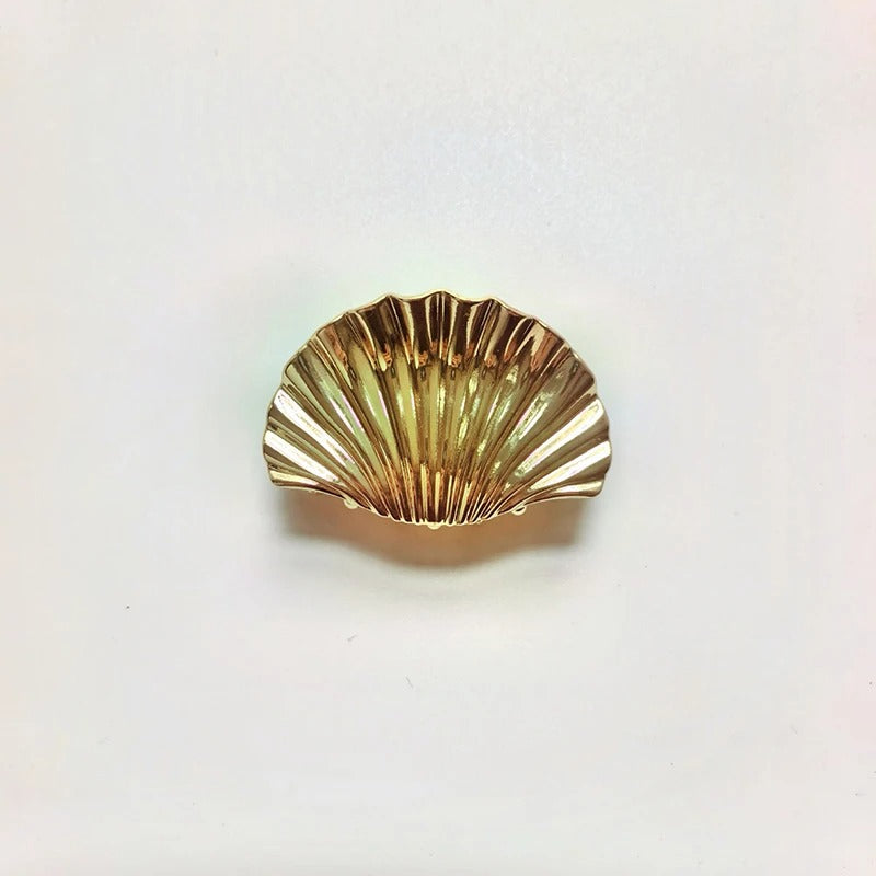 gold metal shell hair claw clip, view 2 - MRSLM