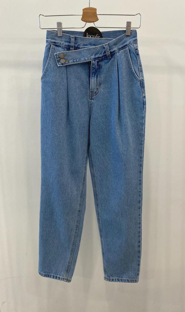 Retro High Waist Irregular Buckle Loose Casual Jeans