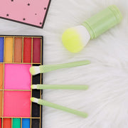 4-in-1 portable makeup brush set, view 5 - MRSLM