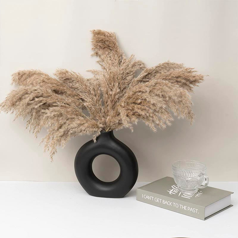 minimalist circular ceramic vase, view 11 - MRSLM