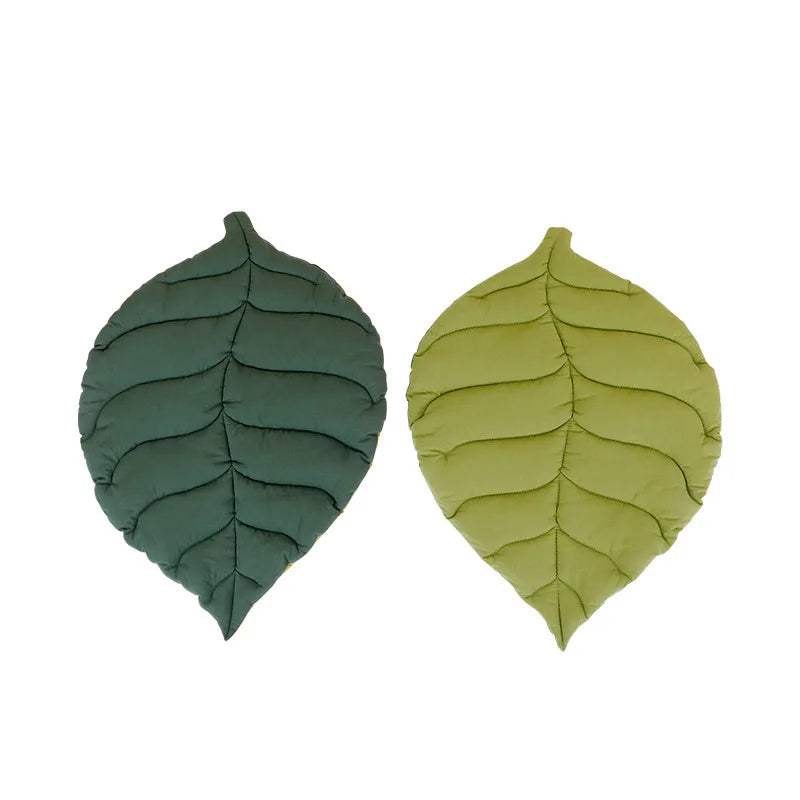 leaf-shaped cat bed mat, view 2 - MRSLM