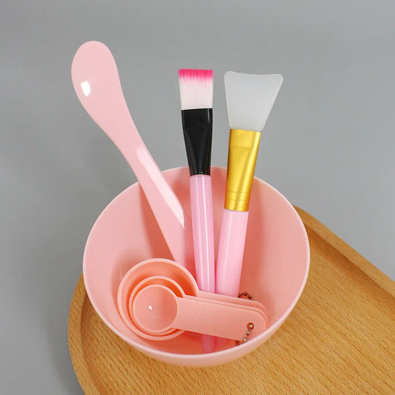 7-piece facial mask bowl and brush set, view 2 - MRSLM