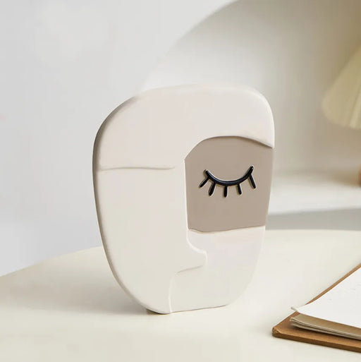 ceramic face vase, view 3 - MRSLM