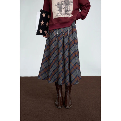 checkered pleated skirt, view 2 - MRSLM