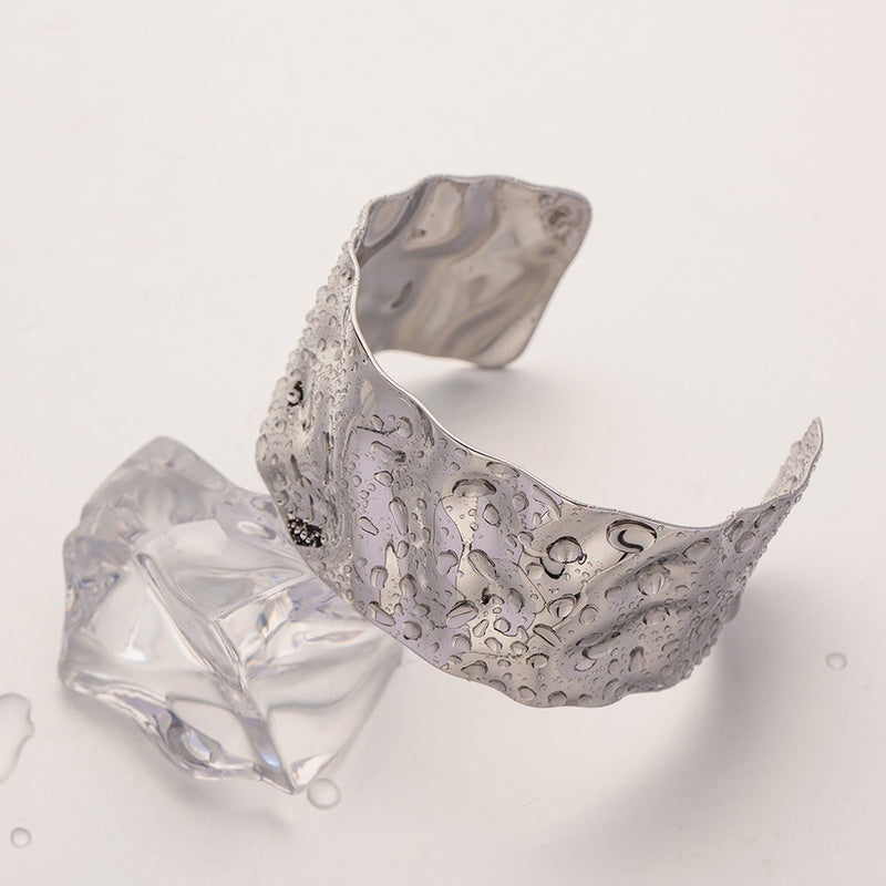 hammered cuff bracelet, view 8 - MRSLM