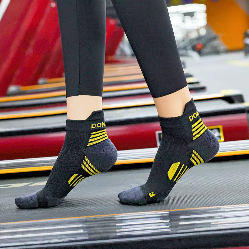 thick cushioned running socks, view 8 - MRSLM