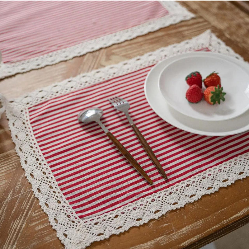 Elegant geometric lace placemats, view 4 - MRSLM