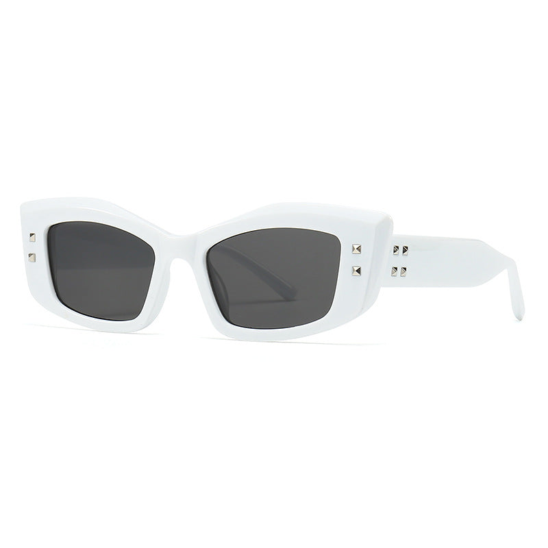 Retro cat eye rivet sunglasses, view 8 - MRSLM