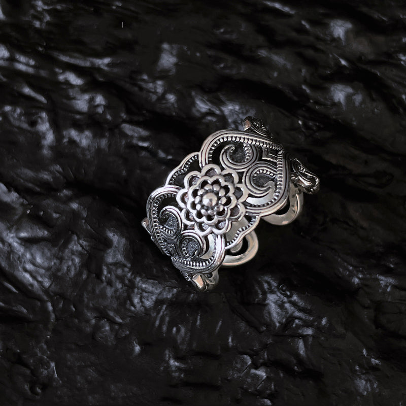 silver vintage flower ring - MRSLM