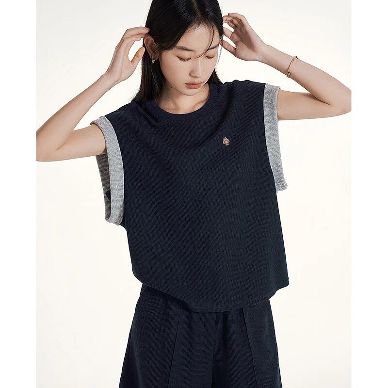 Sleeveless round neck navy top, view 4 - MRSLM