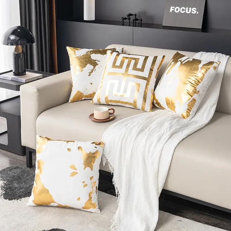 Nordic geometric gold plush pillowcases - MRSLM