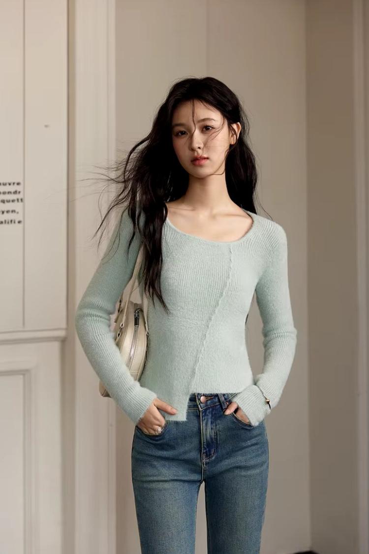 women's asymmetric knitted sweater, view 6 - MRSLM
